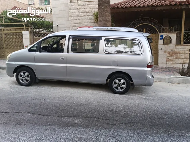 باص ستاريكس نقل مشترك 4 جيد موديل 2006 المتور 2500 بوضع ممتاز سنتر لوك قفل مركزي مكيف مالك ثاني من