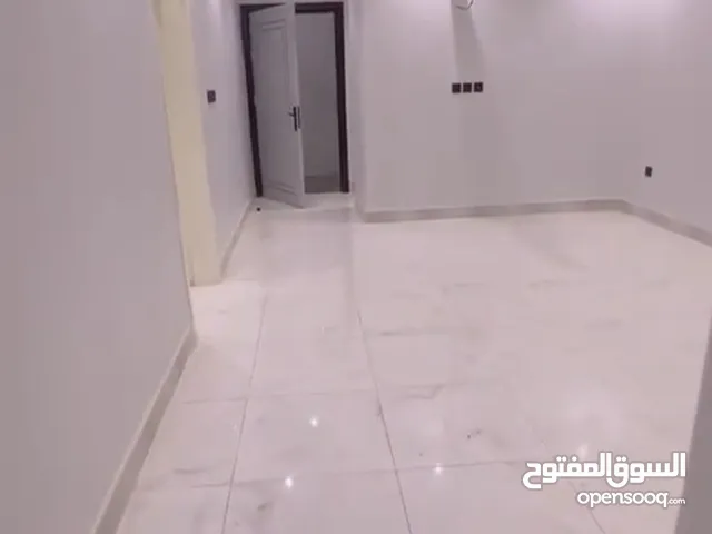 164 m2 4 Bedrooms Apartments for Rent in Jeddah Al Manar
