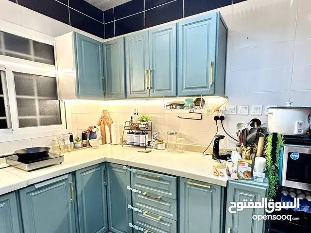 Kitchen Cabinet for sale - Green for a 1450