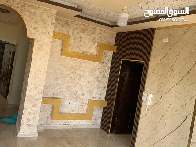 150 m2 4 Bedrooms Apartments for Sale in Al Karak Al-Marj