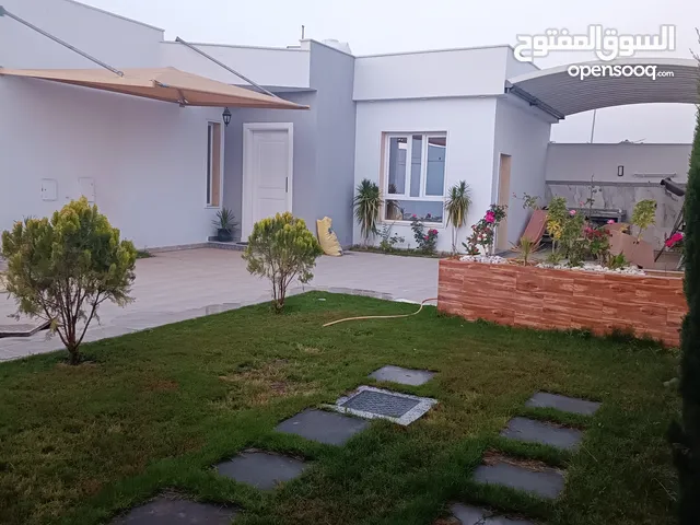 3 Bedrooms Chalet for Rent in Tripoli Al-Baesh