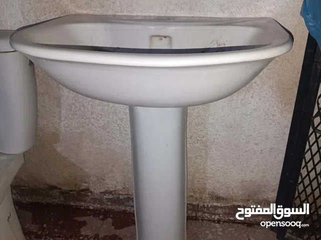 لاوندينو ومرحاض مستعملات ومش مكسرات