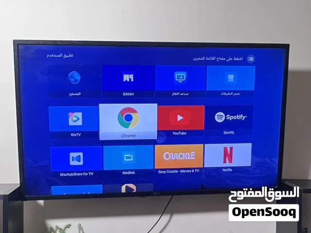 شاشة ماركة RG نضافة فول نضام واي فاي يوتيوب وكلشي متوفر بيها حجم 44 وياها ميز بلازما ورفوف