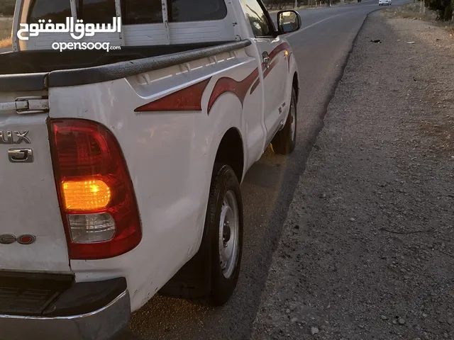 Used Toyota Hilux in Al Karak