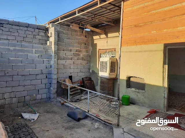 200 m2 3 Bedrooms Townhouse for Sale in Basra Zubayr
