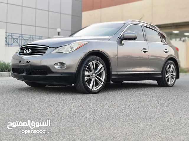 2013 Infinity EX37 / Top Option / 4 Cameras / Sunroof / Leather Seats / 129,000 km