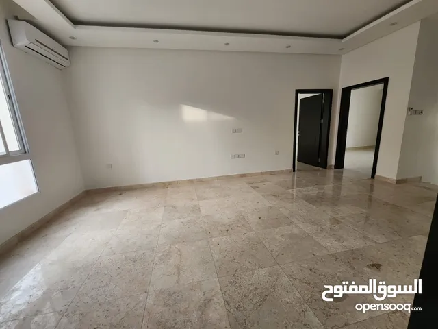 340m2 More than 6 bedrooms Villa for Sale in Muharraq Hidd