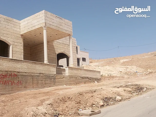 دار للبيع بعسر مغري