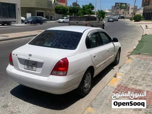 2002 هيونداي افانتي Limited