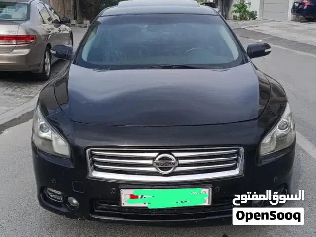 2012, نيسان, مكسيما, Standard