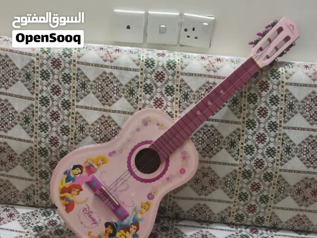 جيتار مستعمل نظييف