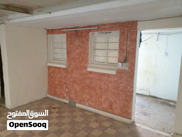 100 m2 3 Bedrooms Townhouse for Rent in Baghdad Mansour