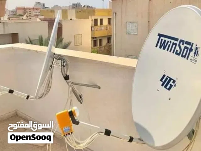 فني تركيب وتعديل جميع الاقمار الصناعية