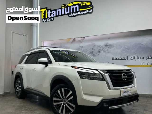 Used Nissan Pathfinder in Muscat