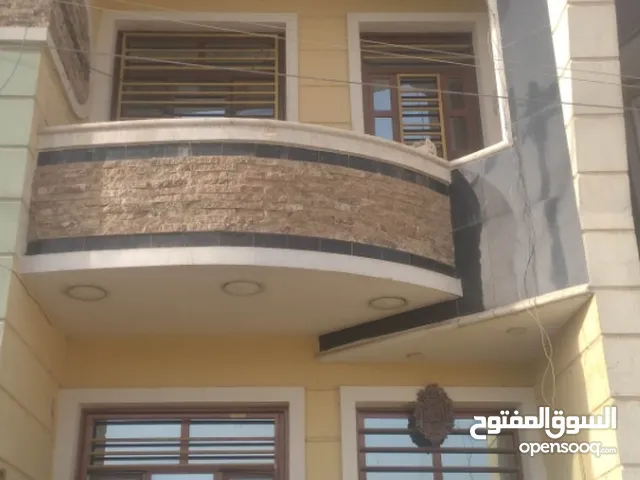 75 m2 4 Bedrooms Townhouse for Sale in Baghdad University