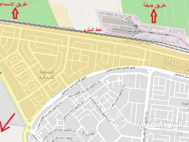 من المالك للبيع قطعة أرض بحرى ناصية على ميدان وحديقة بشمال المدينة بمدينة بدر مساحة 480 متر