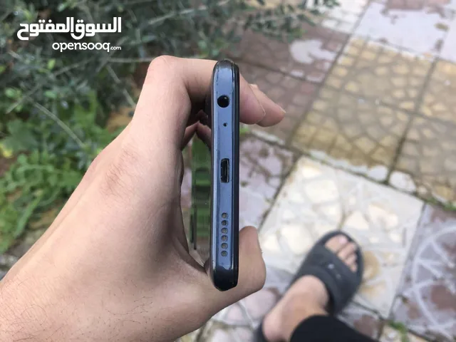 جهاز انفينكس hot 12i  للبيع فقط بسعر35دينار مع كڤر الموقع عمان جبل القصور...