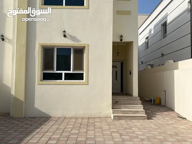 285 m2 5 Bedrooms Townhouse for Sale in Muscat Al Maabilah