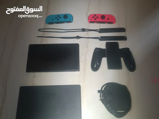 نينتندو سويتش عادي مهكر و نظيييييف كلش حالته ممتازة مهكر