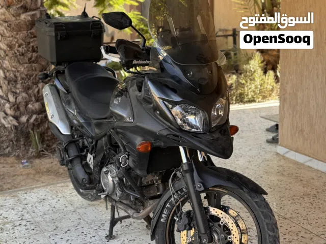 2011 سوزوكي V-Strom 650