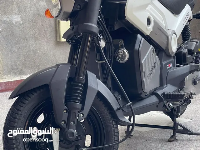 هوندا نافي موديل 2020 دراجه جديده ما مستخدمه هواي برغي ما مفتوح بيها