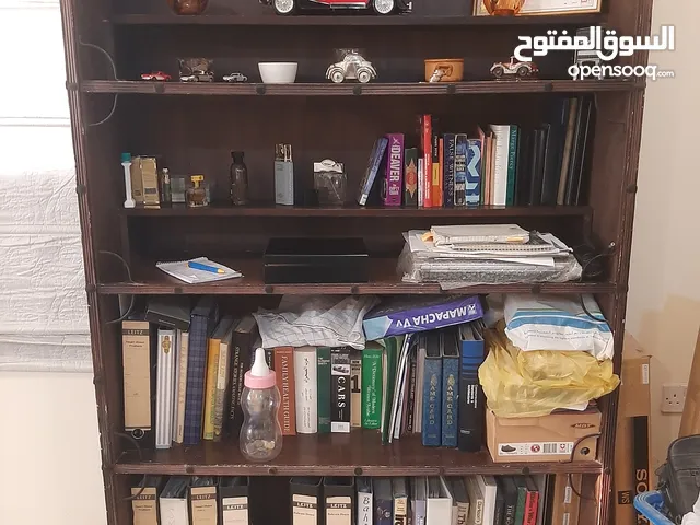 Bookshelf Arabic style