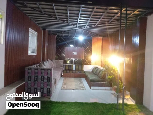 استراحة بحوض سباحة وجلسة خارجية بوادي الربيع مقسم النعم اجار يومي 250دينار
