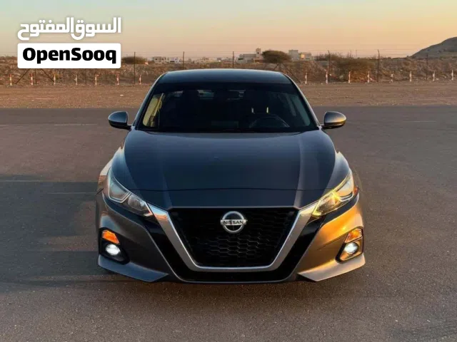 2019 نيسان التيما S
