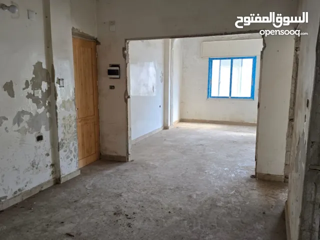 شقة طابق ثالث فني اخير غي حمص حي القصور