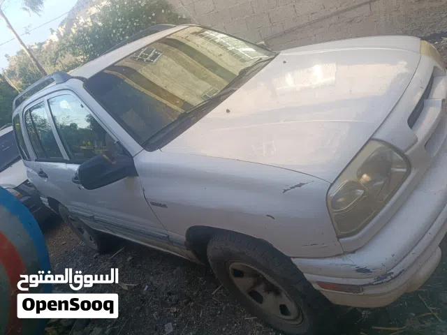 2000 Suzuki Grand Vitara Standard