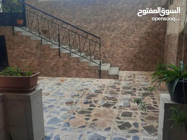 120m2 4 Bedrooms Apartments for Sale in Irbid Al Hay Al Sharqy