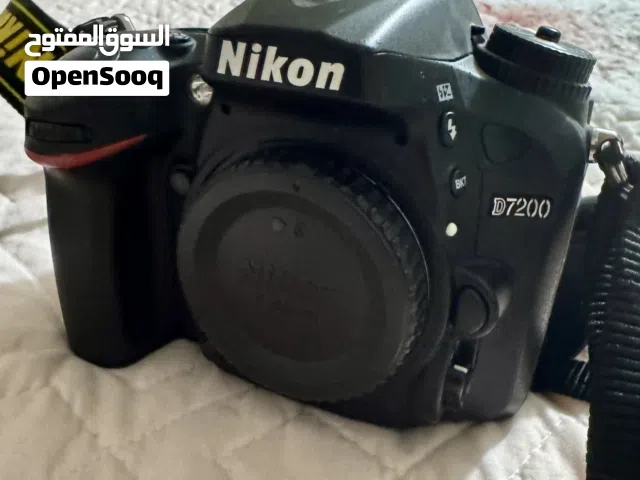 كامرة Nikon D7200 زيرو نظيفة جدا جدا مع كل الملحقات