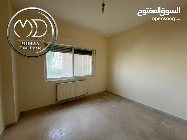 شقة للبيع الرابية مساحة 160م طابق اول اطلالة جميلة بسعر مميز جداً