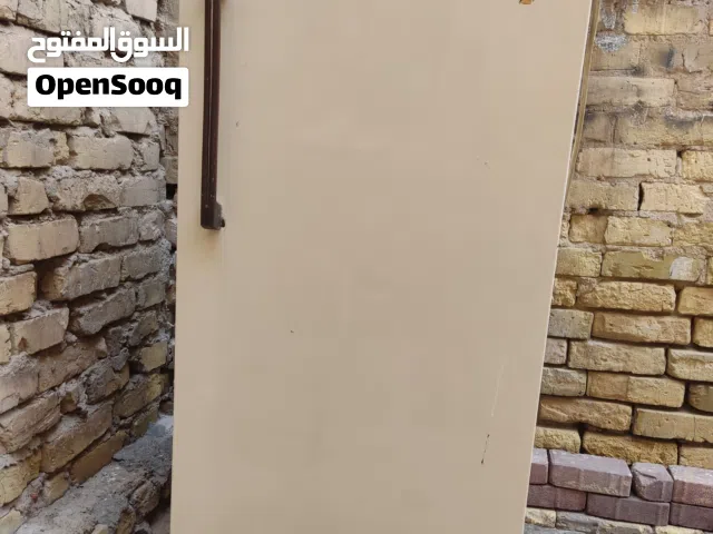 للبيع ثلاجة عشتار ماطور ياباني مع تلفزيون ال جي