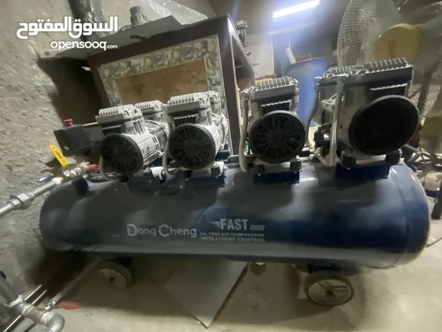 كمبريصة اربع ماتورات وخزان هواء كبير