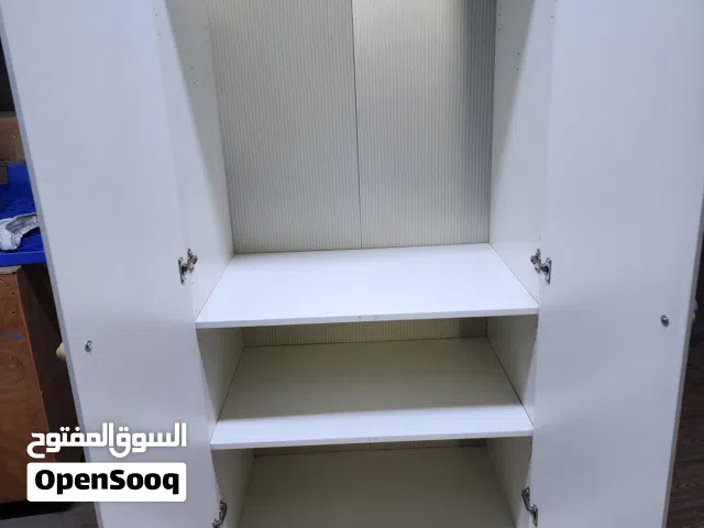 خزانة ملابس