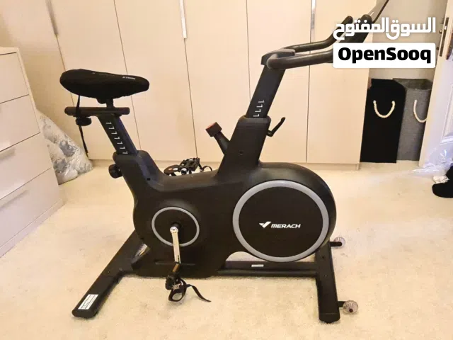 دراجة ثابته شركة merch تشبك على الهاتف