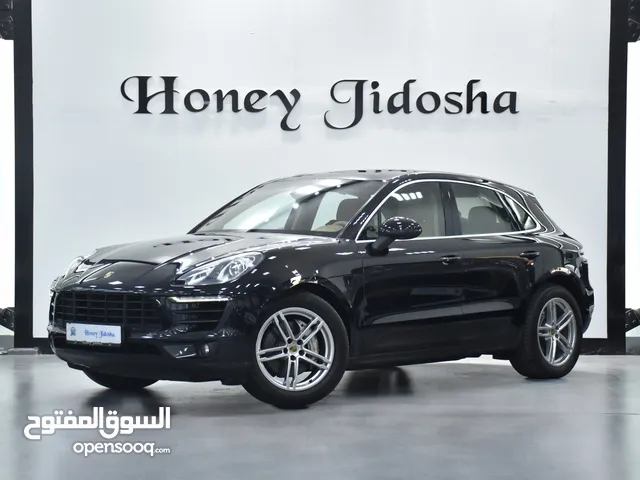 Porsche Macan S ( 2015 Model ) in Black Color GCC Specs