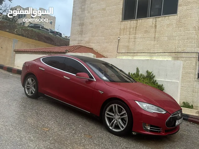 Tesla Model S 2014 in Amman