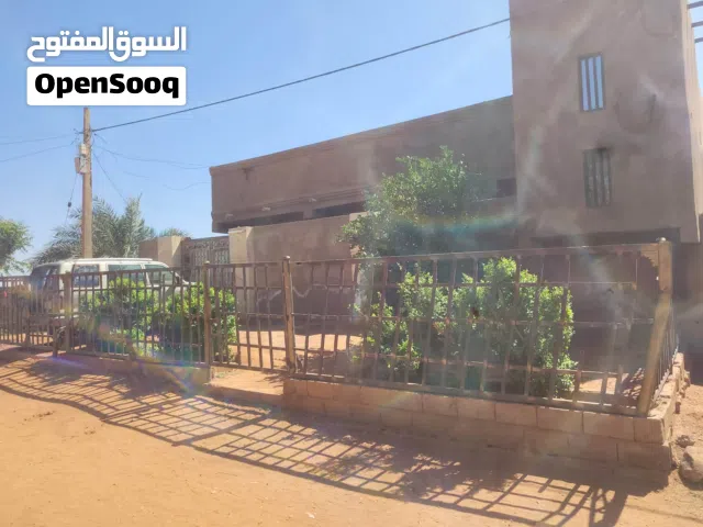 300 m2 3 Bedrooms Townhouse for Sale in Khartoum Omdurman