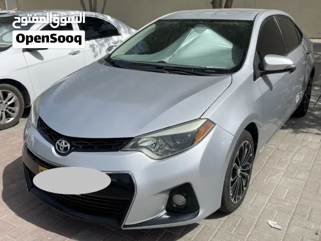 2014 تويوتا كورولا SE