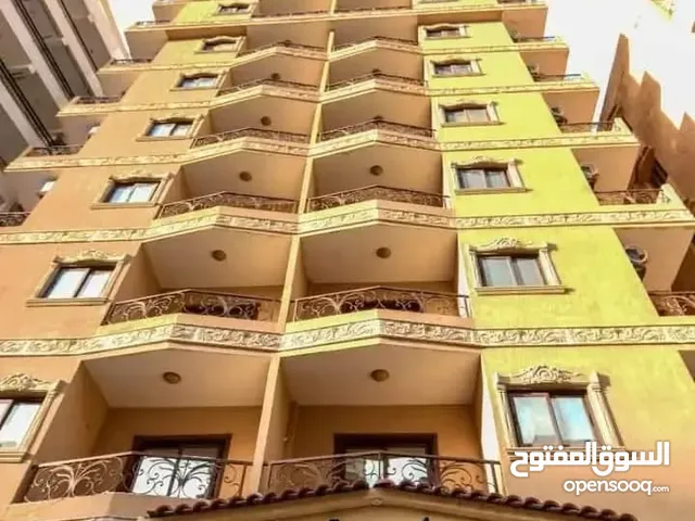 شقة ايجار اسبوعيا سوبر لوكس غرفتين بهم غرفه مكيفه بمنطقه الليدو بعد مسجد العوام 3دقايق للشاطئ