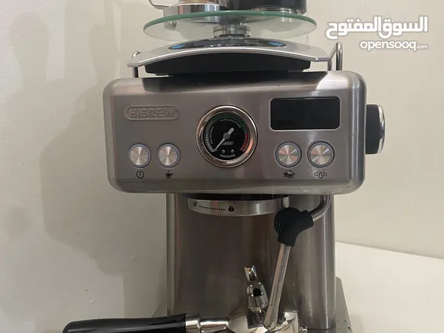 مكينة قهوة جديدة استعمال نظيف مدة لامتلاك اقل من 10 أيام