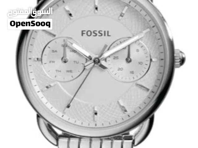 ساعة يد ماركة fossil مستعمله للبيع