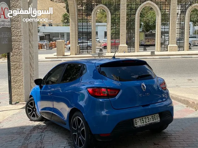 Used Renault Clio in Hebron