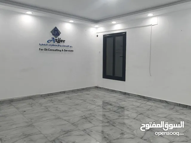 شقق إدارية ومكتبية و خدمية ومكاتب شركات للإيجار في مدينة طرابلس منطقة السبعة بعد سيمافرو السبعة الخض