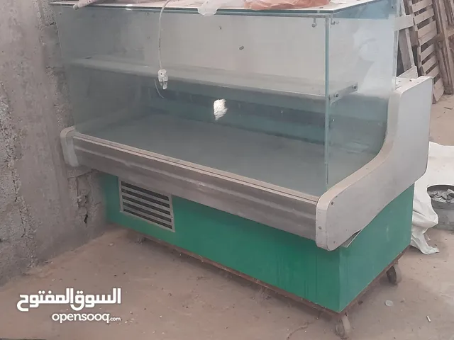 ثلاجه ايضليه نضيفة