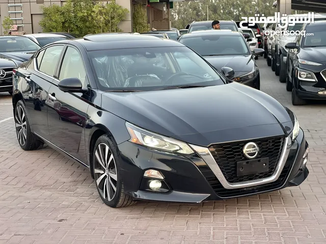 Used Nissan Altima in Sharjah