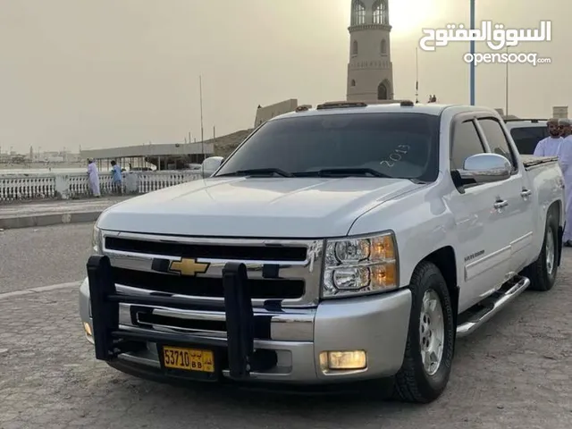 Used Chevrolet Silverado in Al Sharqiya