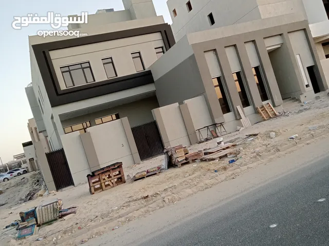 600 m2 More than 6 bedrooms Villa for Sale in Al Ahmadi Wafra residential